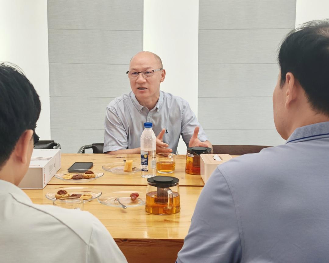 美景公司张华春在会上发言